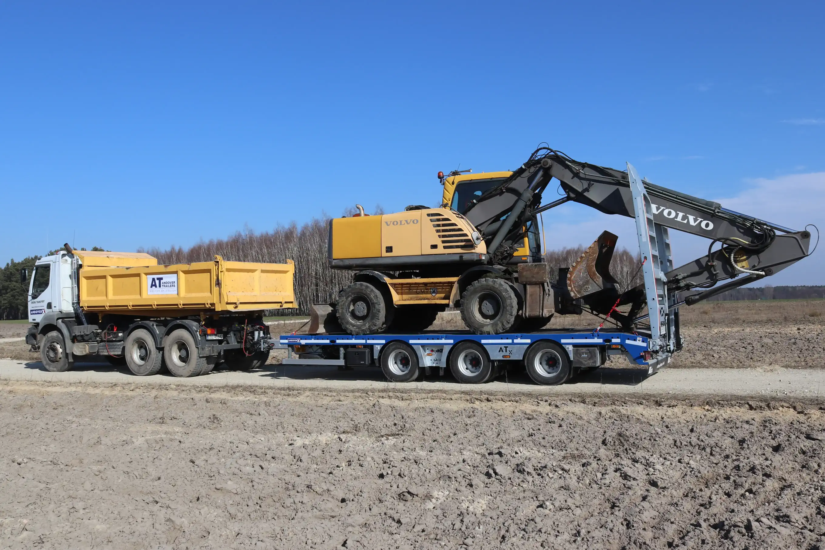 Drawbar trailer.